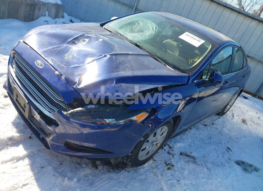 Photo 2 of 2013 Ford Fusion S (VIN 3FA6P0G77DR111942)