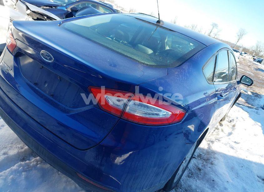 Photo 4 of 2013 Ford Fusion S (VIN 3FA6P0G77DR111942)