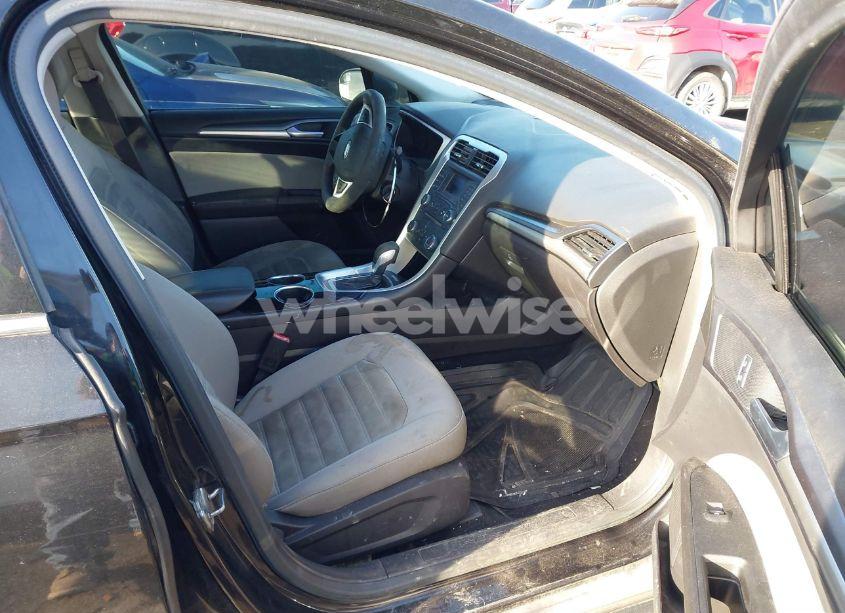 Photo 5 of 2013 Ford Fusion S (VIN 3FA6P0G77DR203455)