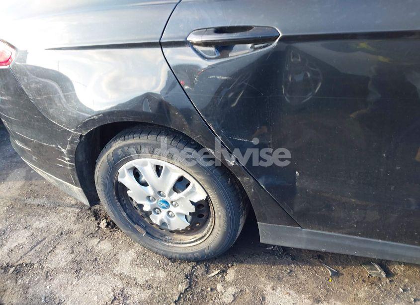 Photo 6 of 2013 Ford Fusion S (VIN 3FA6P0G77DR203455)