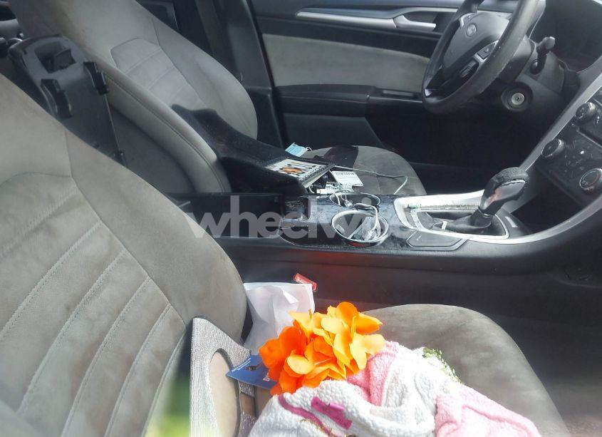 Photo 5 of 2013 Ford Fusion S (VIN 3FA6P0G77DR211295)