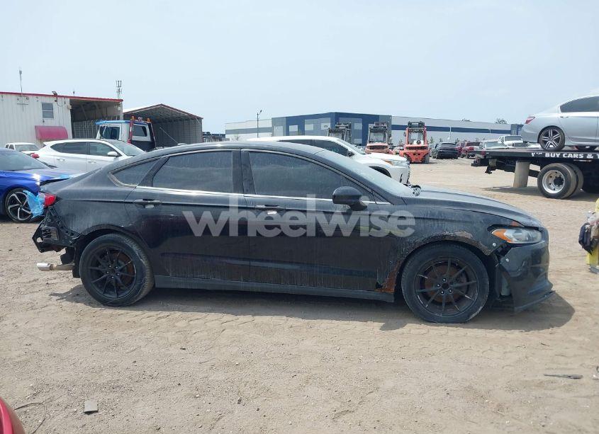 Photo 13 of 2013 Ford Fusion S (VIN 3FA6P0G77DR212480)