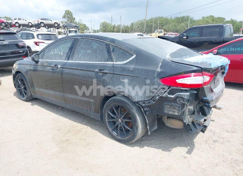 Photo 3 of 2013 Ford Fusion S (VIN 3FA6P0G77DR212480)