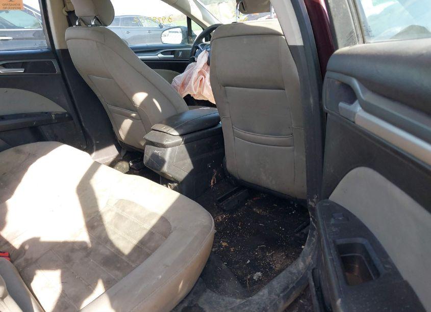 Photo 8 of 2013 Ford Fusion S (VIN 3FA6P0G77DR232163)