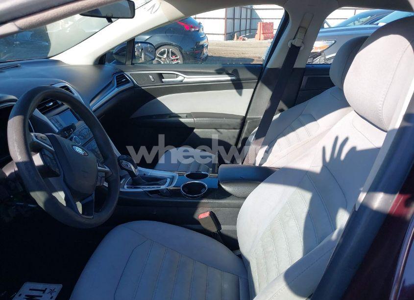 Photo 5 of 2013 Ford Fusion S (VIN 3FA6P0G77DR385142)