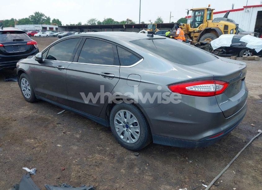 Photo 3 of 2014 Ford Fusion S (VIN 3FA6P0G77ER159541)