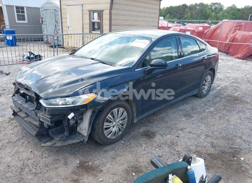 Photo 2 of 2014 Ford Fusion S (VIN 3FA6P0G77ER232956)