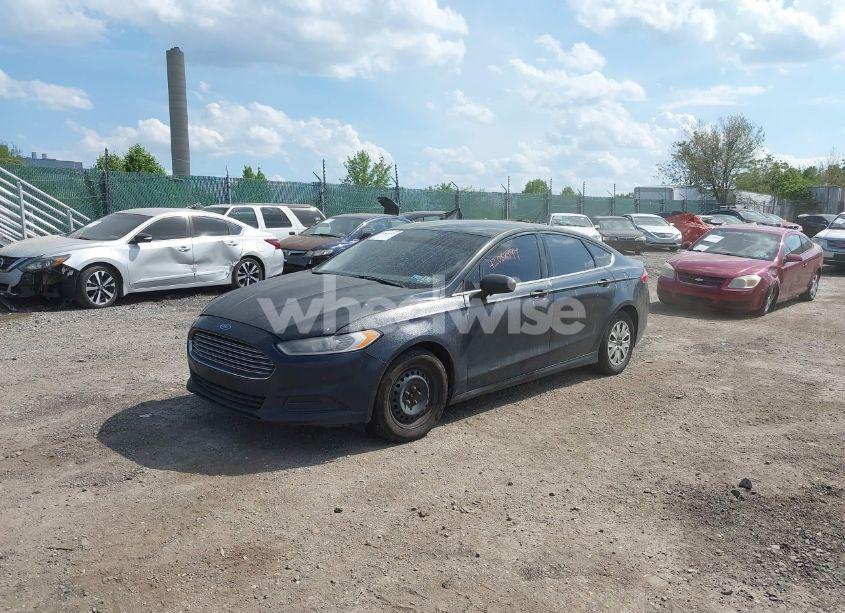 Photo 2 of 2014 Ford Fusion S (VIN 3FA6P0G77ER259283)