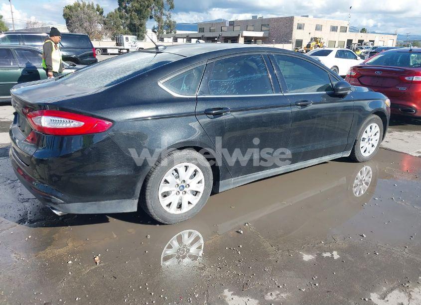 Photo 4 of 2014 Ford Fusion S (VIN 3FA6P0G77ER270266)