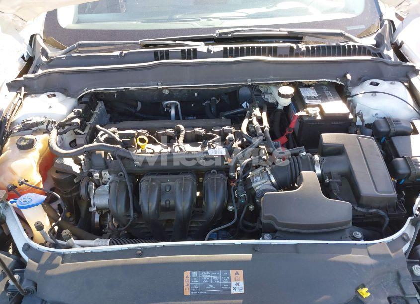 Photo 10 of 2014 Ford Fusion S (VIN 3FA6P0G77ER331616)