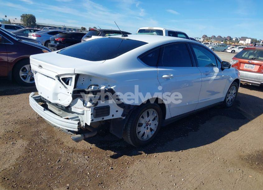 Photo 4 of 2014 Ford Fusion S (VIN 3FA6P0G77ER331616)