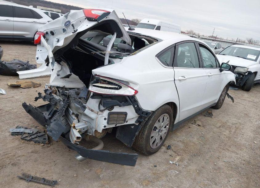 Photo 4 of 2014 Ford Fusion S (VIN 3FA6P0G77ER359559)