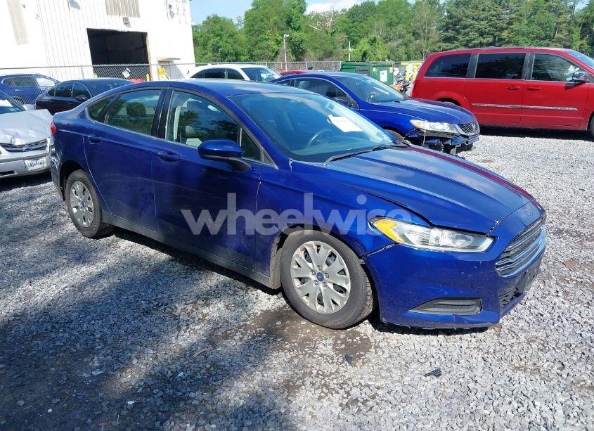 2014 Ford Fusion S (VIN 3FA6P0G77ER385188) main photo