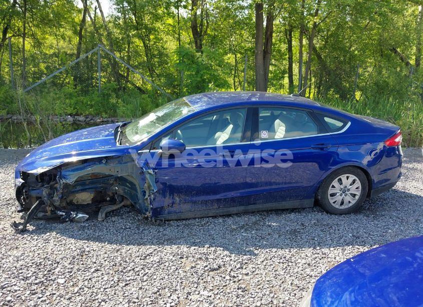 Photo 14 of 2014 Ford Fusion S (VIN 3FA6P0G77ER385188)