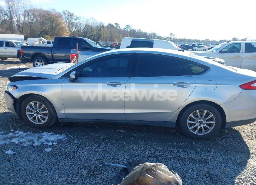 Photo 14 of 2015 Ford Fusion S (VIN 3FA6P0G77FR135015)