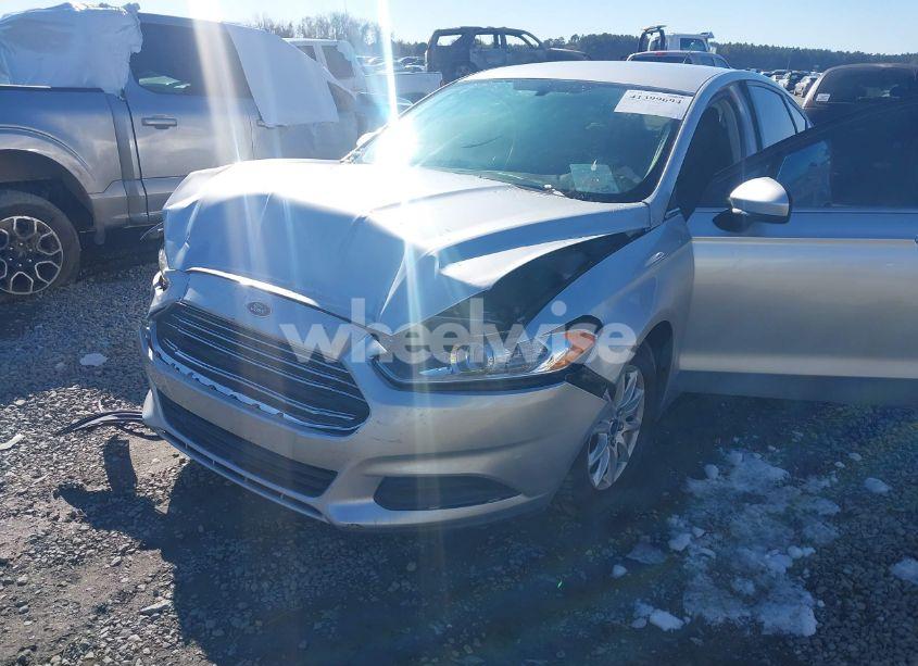Photo 6 of 2015 Ford Fusion S (VIN 3FA6P0G77FR135015)