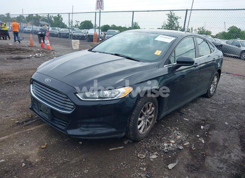 Photo 2 of 2015 Ford Fusion S (VIN 3FA6P0G77FR143017)