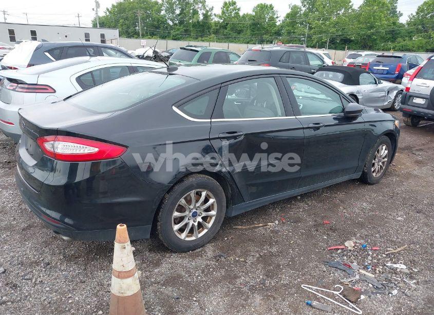Photo 4 of 2015 Ford Fusion S (VIN 3FA6P0G77FR143017)