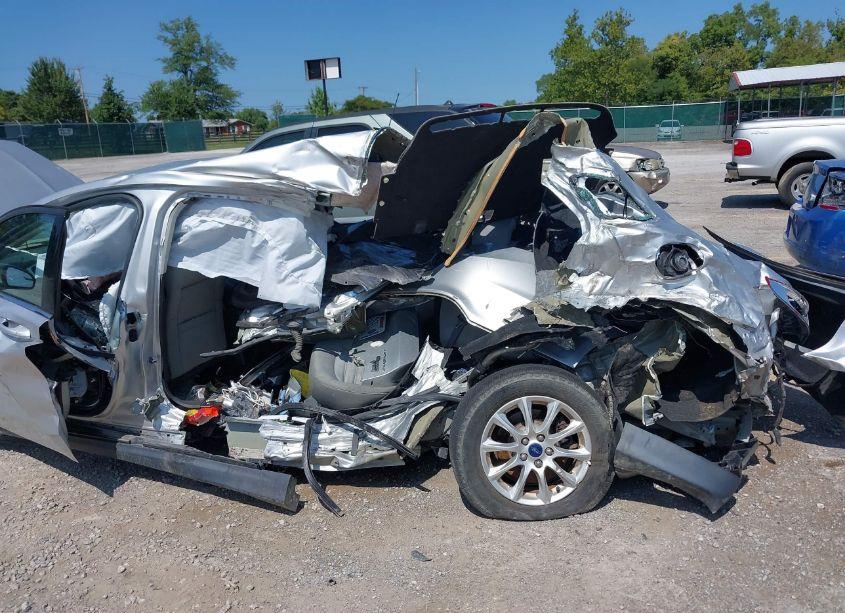 Photo 6 of 2015 Ford Fusion S (VIN 3FA6P0G77FR212868)