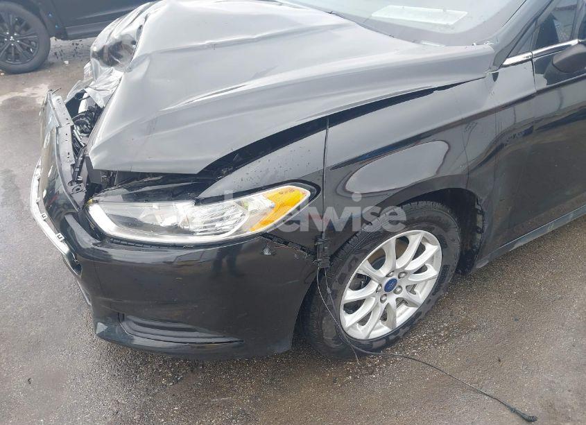 Photo 17 of 2015 Ford Fusion S (VIN 3FA6P0G77FR221652)