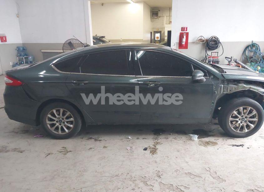 Photo 14 of 2015 Ford Fusion S (VIN 3FA6P0G77FR229489)