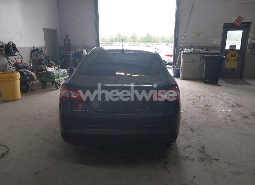 Photo 17 of 2015 Ford Fusion S (VIN 3FA6P0G77FR229489)