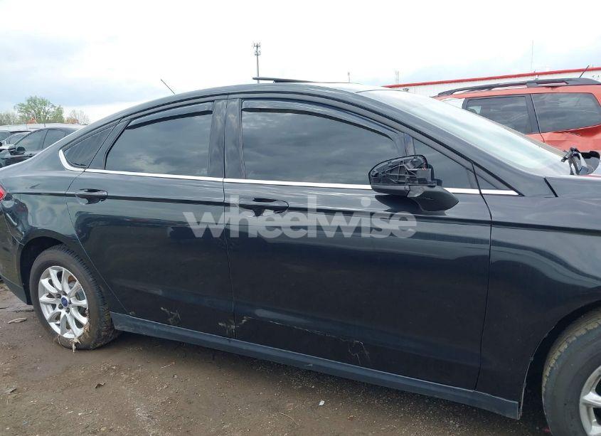 Photo 14 of 2015 Ford Fusion S (VIN 3FA6P0G77FR262976)