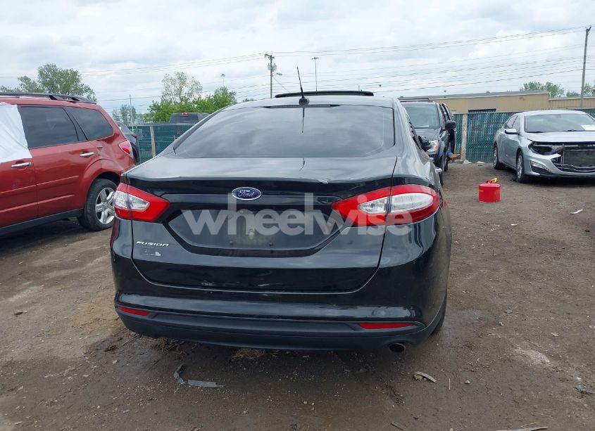 Photo 17 of 2015 Ford Fusion S (VIN 3FA6P0G77FR262976)