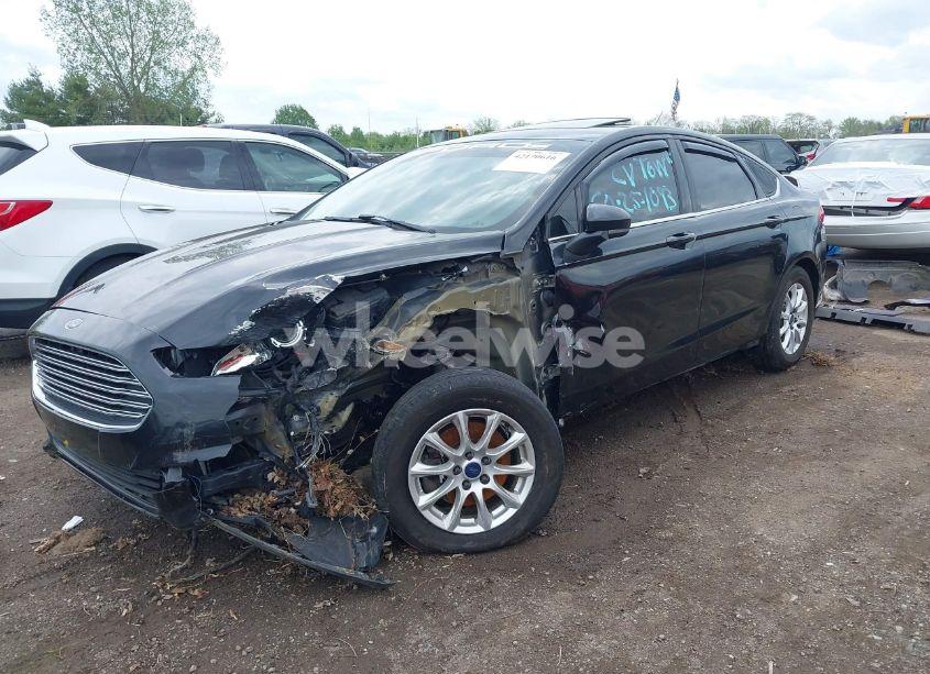 Photo 6 of 2015 Ford Fusion S (VIN 3FA6P0G77FR262976)