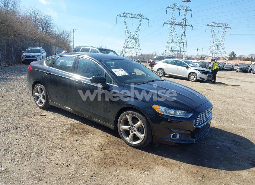 2016 Ford Fusion S (VIN 3FA6P0G77GR129328) main photo