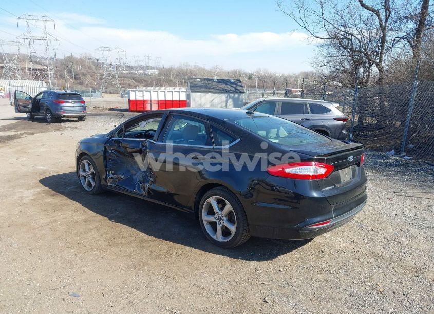 Photo 3 of 2016 Ford Fusion S (VIN 3FA6P0G77GR129328)