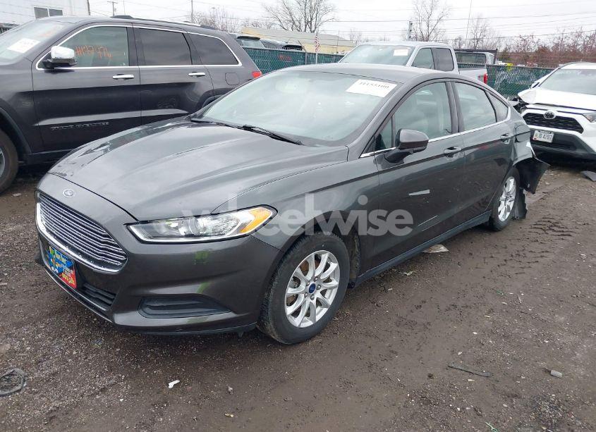 Photo 2 of 2016 Ford Fusion S (VIN 3FA6P0G77GR184796)