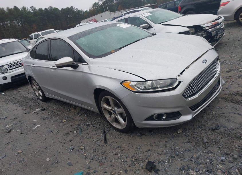 2016 Ford Fusion S (VIN 3FA6P0G77GR323065) main photo