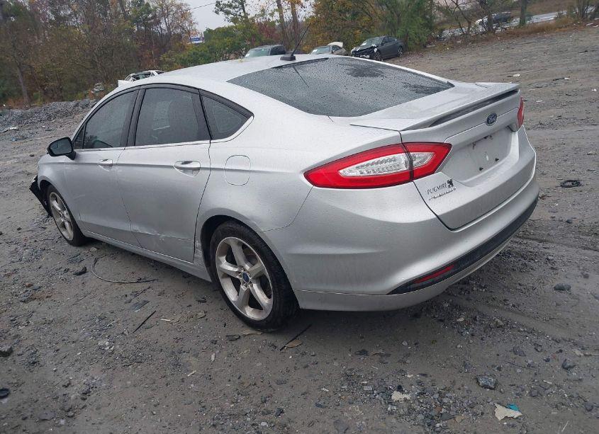 Photo 3 of 2016 Ford Fusion S (VIN 3FA6P0G77GR323065)