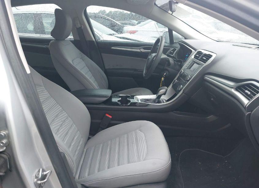 Photo 5 of 2016 Ford Fusion S (VIN 3FA6P0G77GR323065)