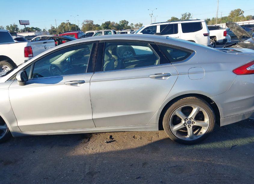 Photo 14 of 2016 Ford Fusion S (VIN 3FA6P0G77GR340450)