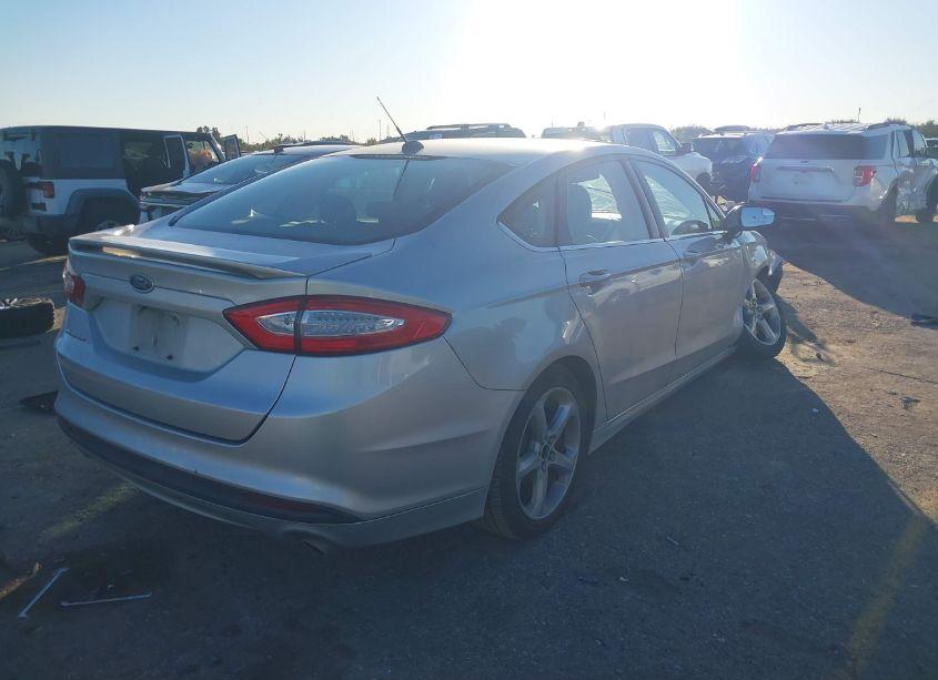 Photo 4 of 2016 Ford Fusion S (VIN 3FA6P0G77GR340450)