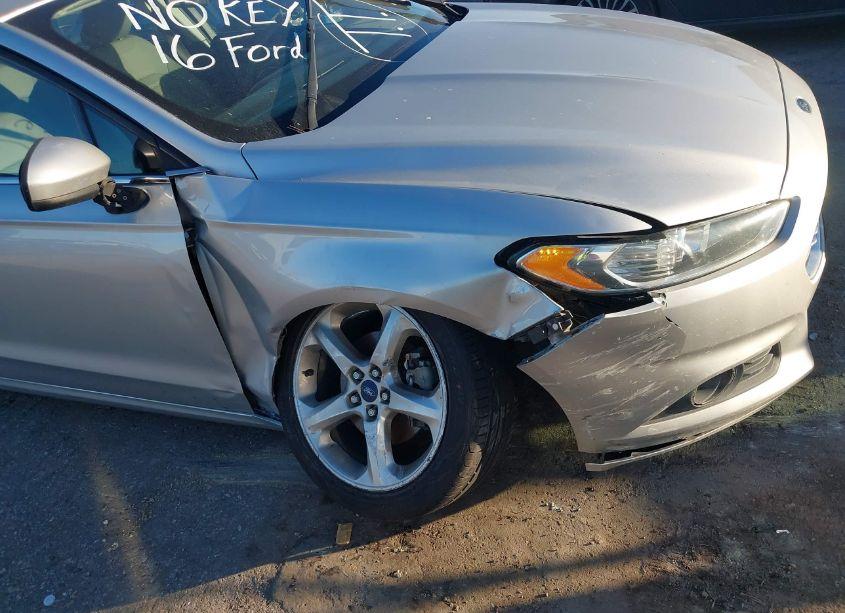 Photo 6 of 2016 Ford Fusion S (VIN 3FA6P0G77GR340450)