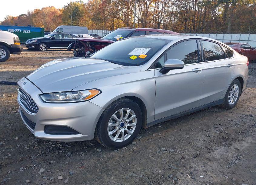 Photo 2 of 2016 Ford Fusion S (VIN 3FA6P0G77GR350167)