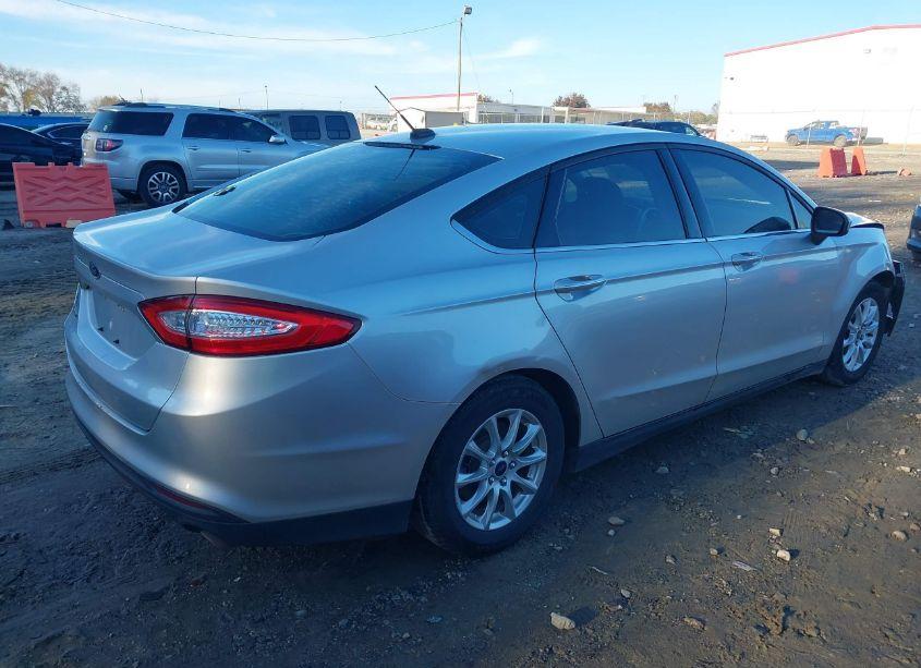 Photo 4 of 2016 Ford Fusion S (VIN 3FA6P0G77GR350167)