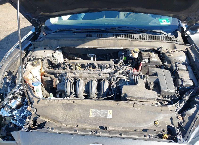 Photo 10 of 2017 Ford Fusion S (VIN 3FA6P0G77HR107153)