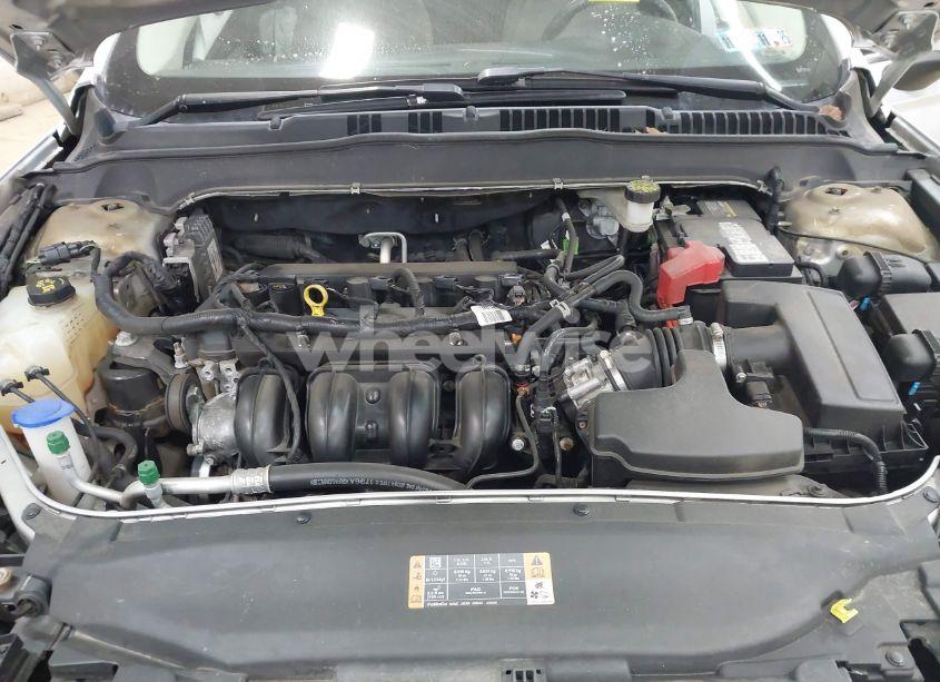 Photo 10 of 2017 Ford Fusion S (VIN 3FA6P0G77HR162329)