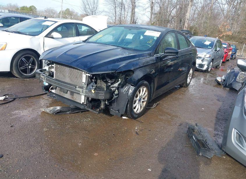 Photo 2 of 2017 Ford Fusion S (VIN 3FA6P0G77HR364426)