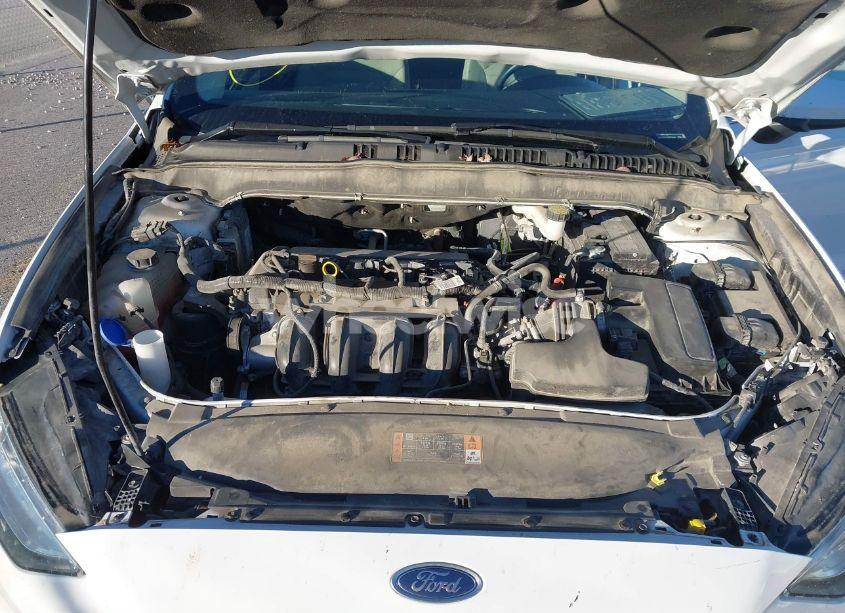 Photo 10 of 2018 Ford Fusion S (VIN 3FA6P0G77JR272948)