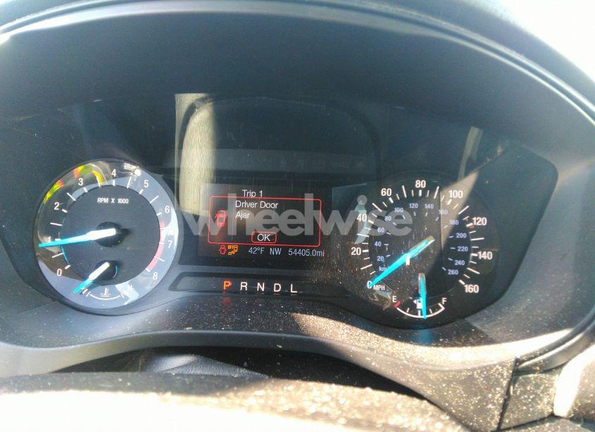 Photo 7 of 2019 Ford Fusion S (VIN 3FA6P0G77KR193426)