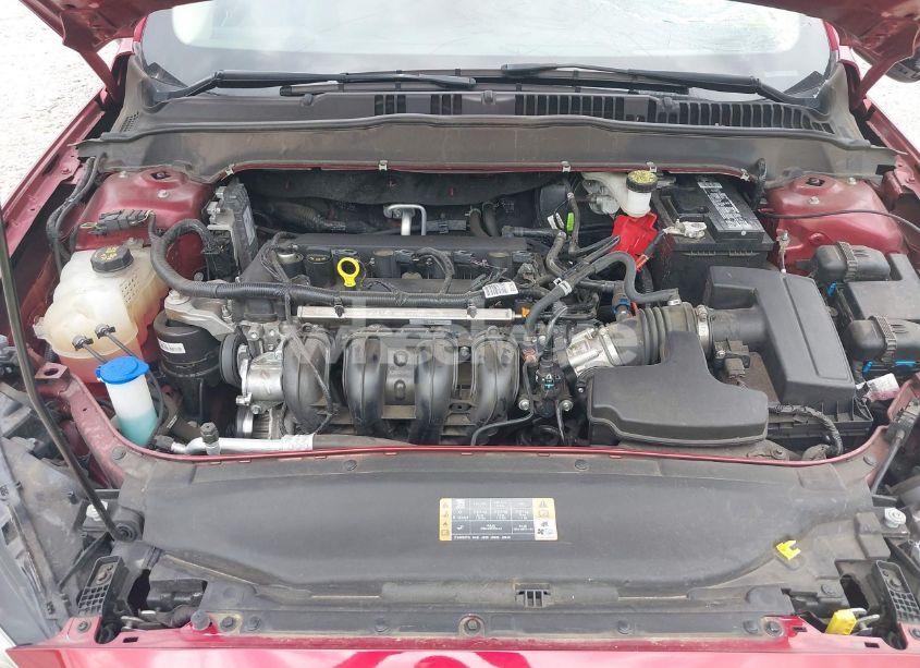 Photo 10 of 2019 Ford Fusion S (VIN 3FA6P0G77KR215022)