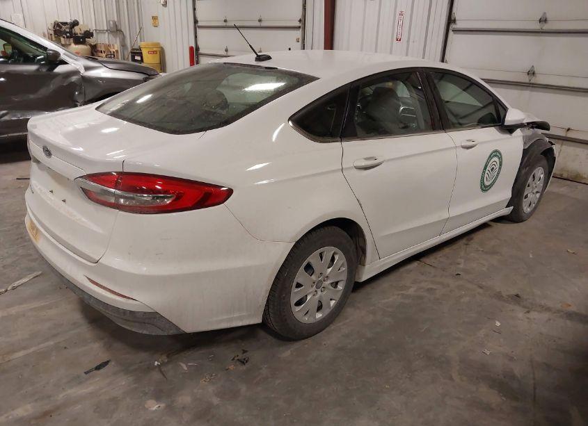 Photo 4 of 2019 Ford Fusion S (VIN 3FA6P0G77KR278217)