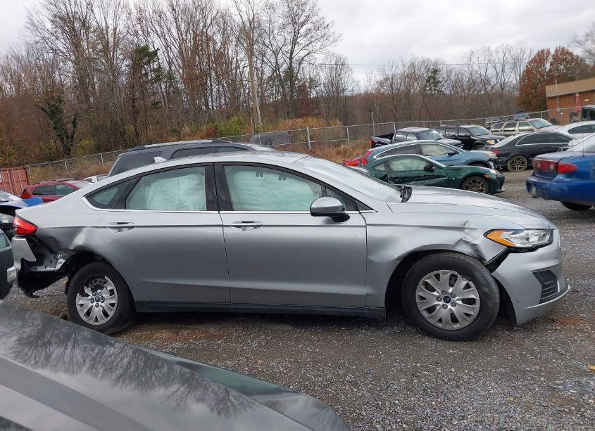 Photo 13 of 2020 Ford Fusion S (VIN 3FA6P0G77LR248300)