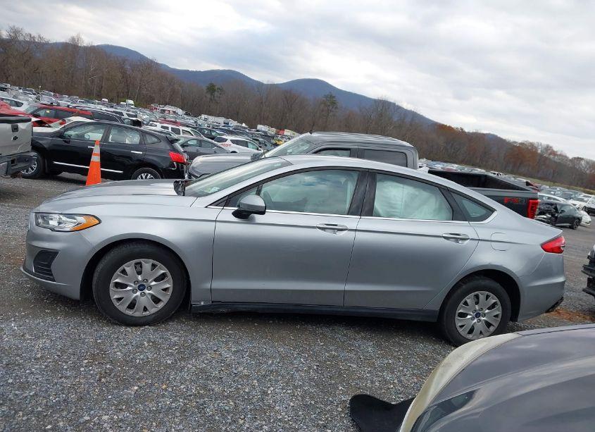 Photo 14 of 2020 Ford Fusion S (VIN 3FA6P0G77LR248300)