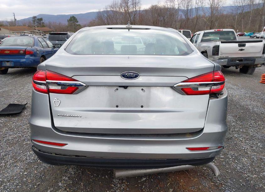 Photo 16 of 2020 Ford Fusion S (VIN 3FA6P0G77LR248300)